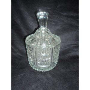 Bomboneira de cristal lapidado peça decorativa à venda SP